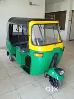 CNG AUTO BAJAJ RE