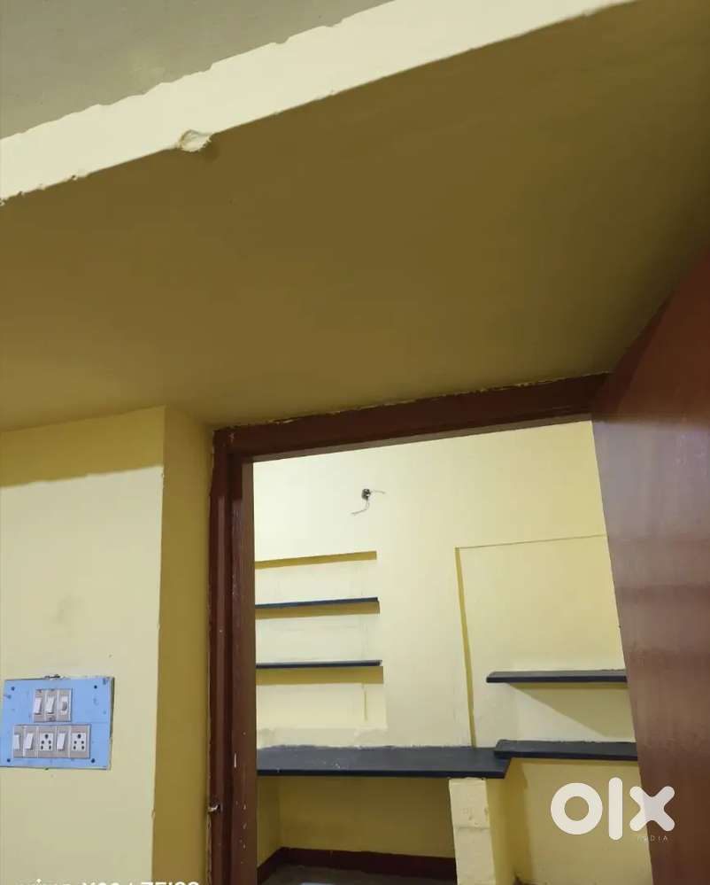 Bachelors house for rent in kanuvai