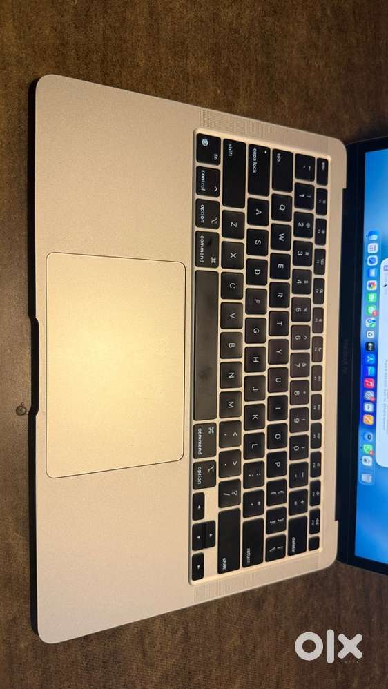 MacBook Air M1