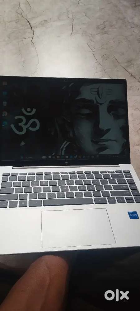 Excellent condition box bill available no scratches on laptop no bag