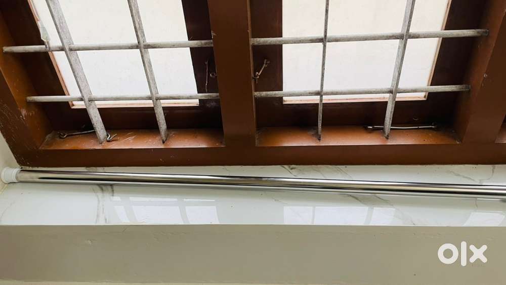 Non-Drilling Extendable Curtain Tension Rod