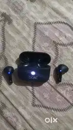 BOAT ear buds two weeks used