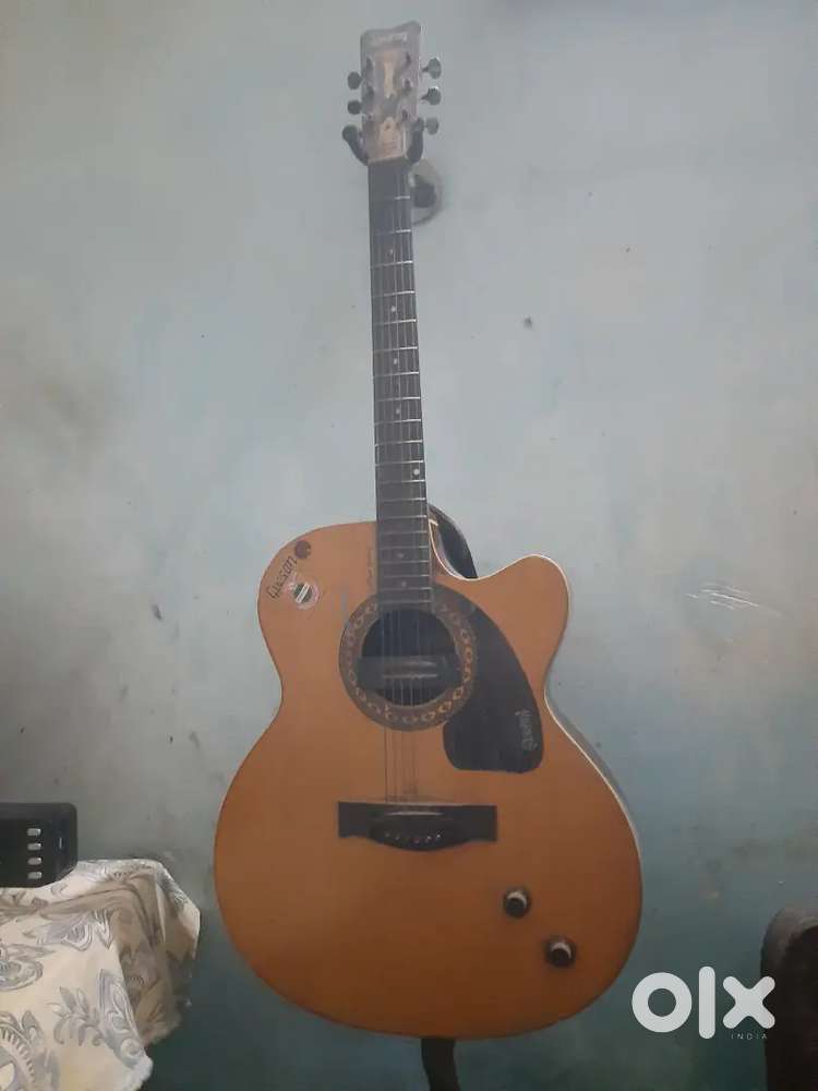 Guitar good sound givson