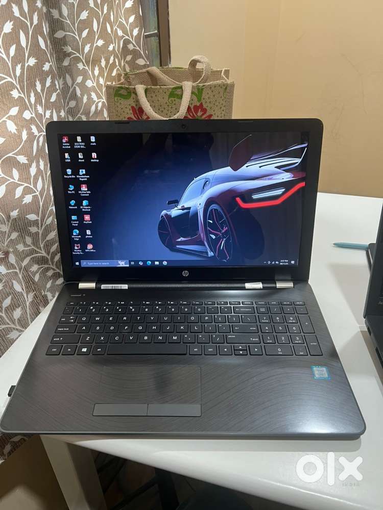 Hp laptop intel icore i7  1tb SSD with wireless mouse