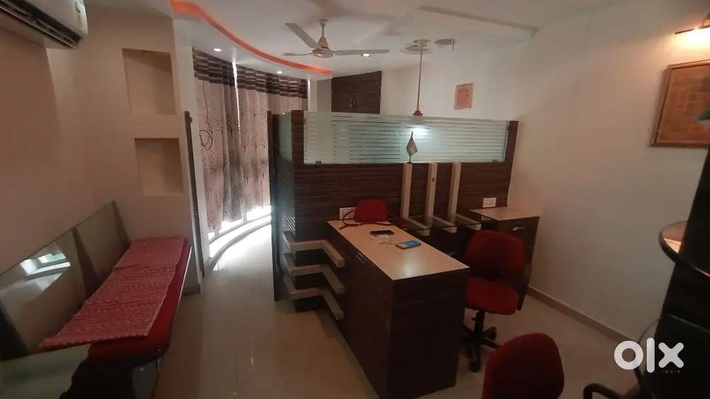 Full furnished 300sqft office with attach toilet for rent sayajigunj