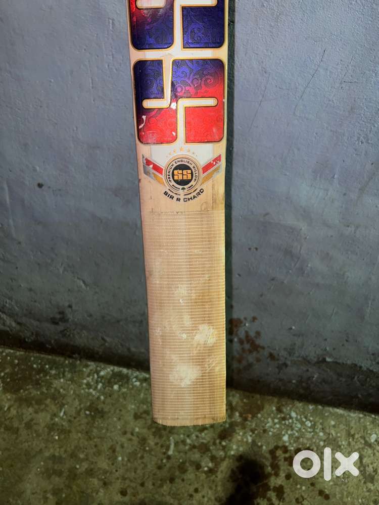 Sir richad editions cricket bat