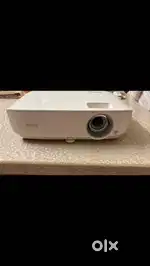 video projector with bose sound system and deno amplifer