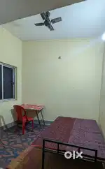 1 room in 2 bhk flat fully furnished for employees and students