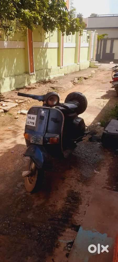 Bajaj chetak super