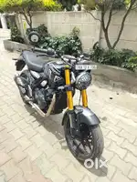 2024 Triumph Speed 400 - Single Owner, Like new! Just 1800 KMs