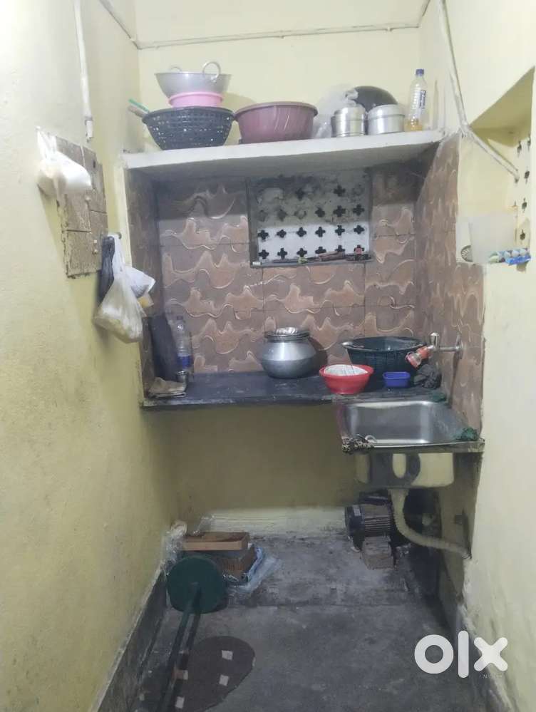1 Room 1 kitchen Room and latin bathroom