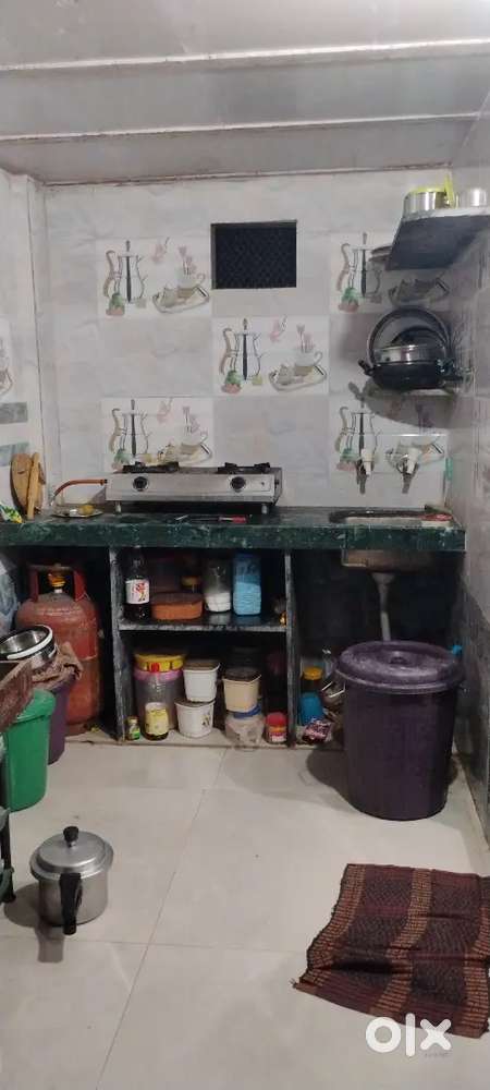 Room mate 2 person chahiye