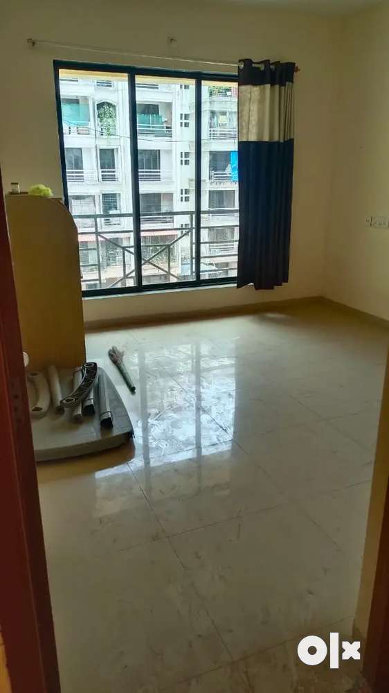 1bhk flat for sale in Ulwe sector 20, g+4 building with lift