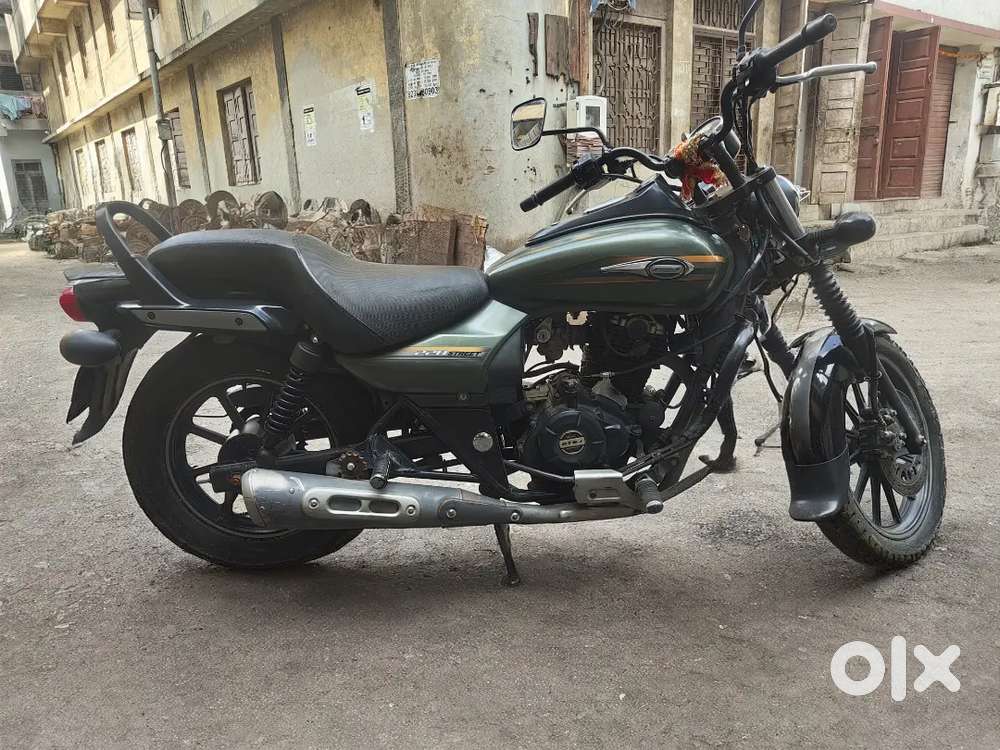Avenger 220CC 2016