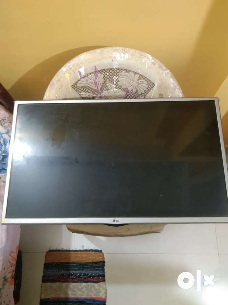 LG TV GOOD CONDITIONS SALE