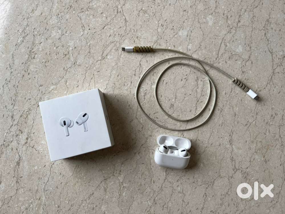 Airpods Pro with Magsafe Charging Case