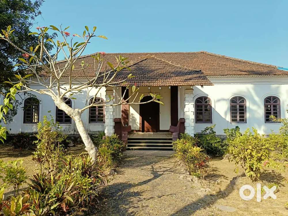 For Sale!! Portuguese House plot area 3300sqmt in Raia