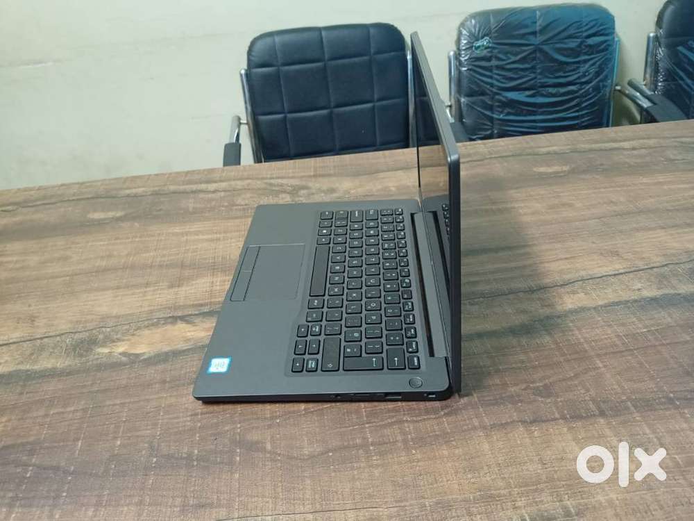 Dell Latitude 7400 Model