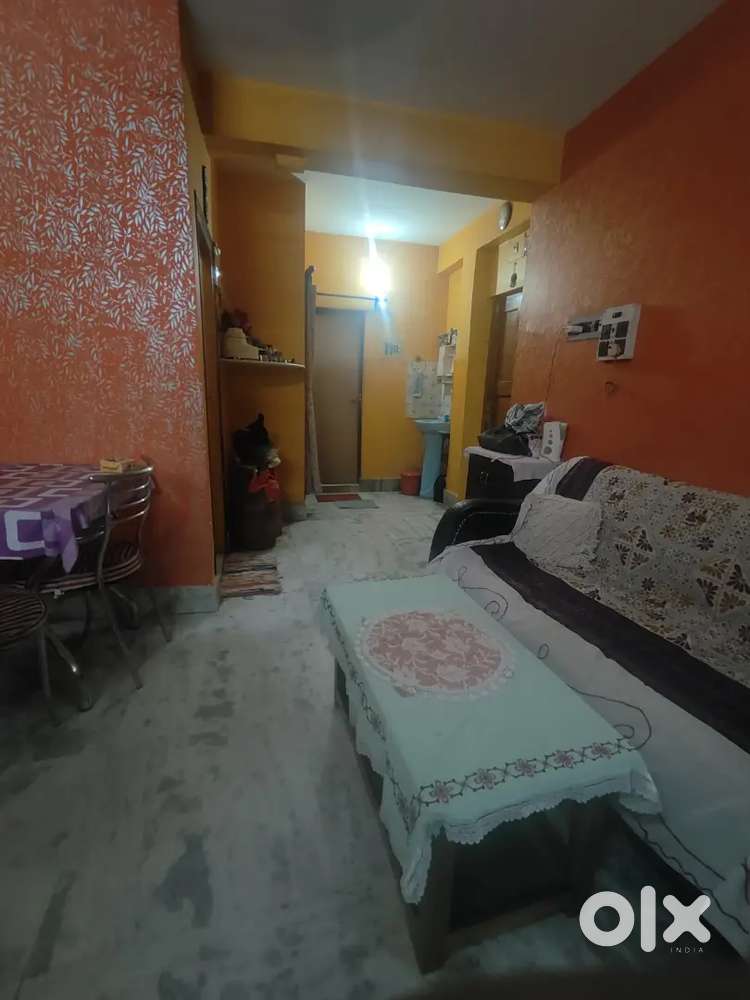 Flat in DUM DUM prime location