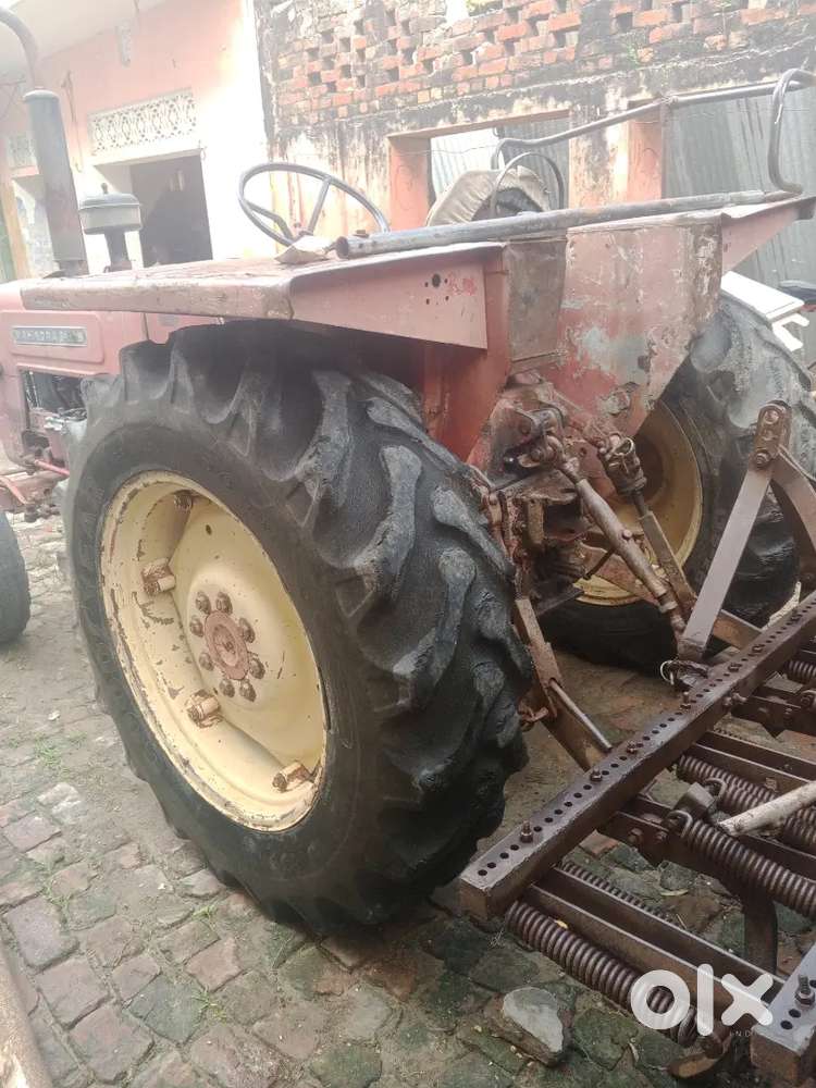 Mahindra 495
