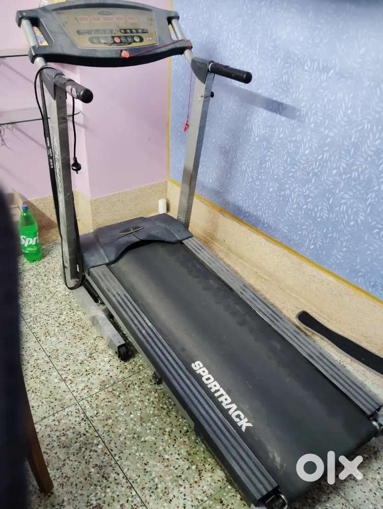 Treadmill (electric)
