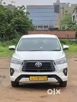 TOYOTA INNOVA CRYSTA 2.4 GX