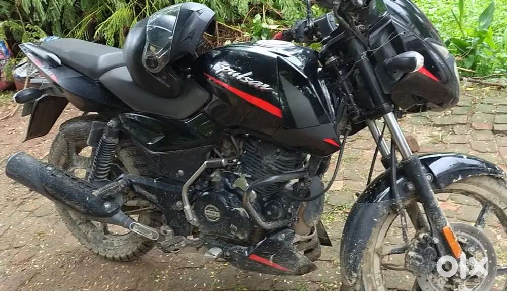 गाड़ी तुरंत बेचनी है, गाड़ी दिसंबर 2023 मॉडल है, कीमत 75,000 है।