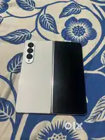 Samsung Galaxy fold 4 in very good condition