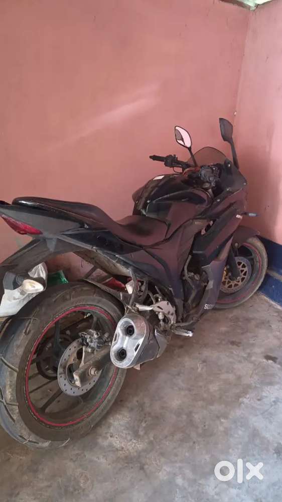 Well maintained suzuki Gixxer sf single handed Bike