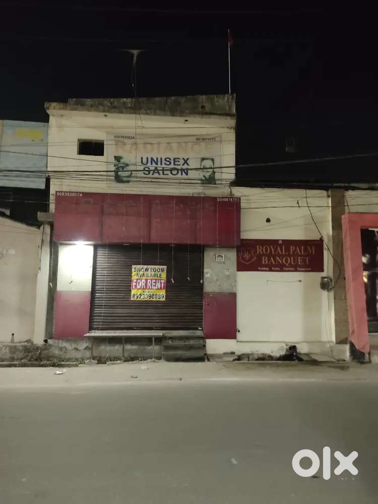 PRIME LOCATION SHOWROOM FOR RENT TWO STOREY BUILT-UP COMERCIAL PURPOSE