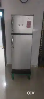 260 liters double door fridge for sale