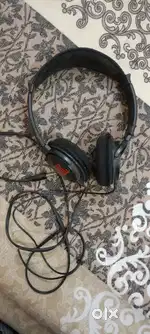 JBL headphone