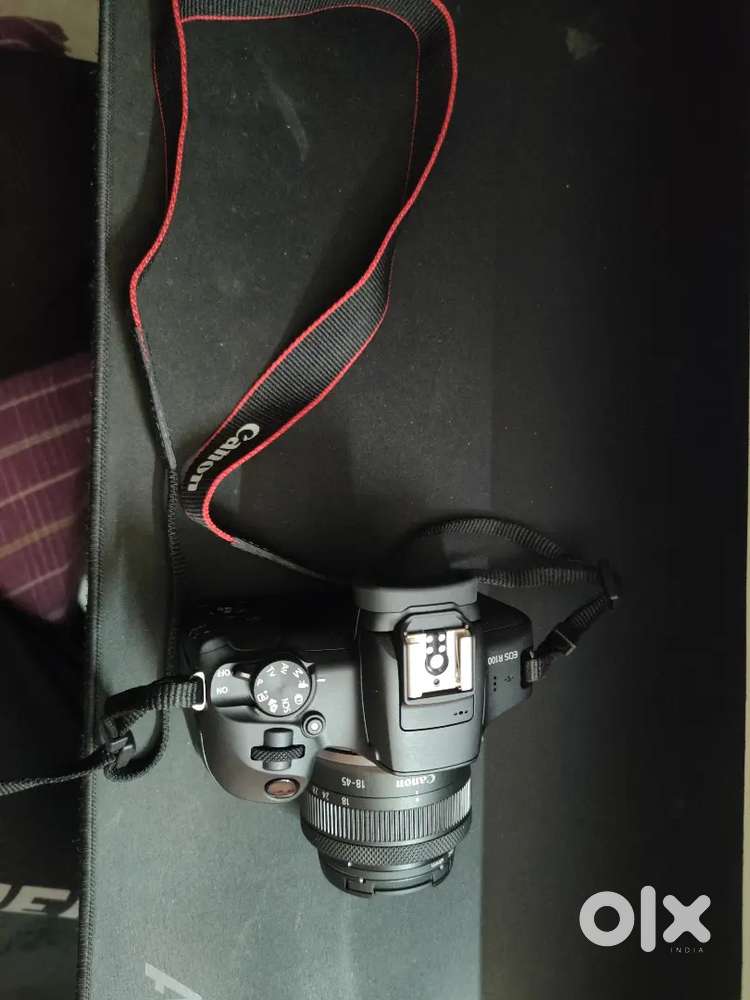Canon R100 with 18-45 lens