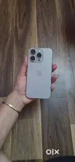 iPhone 15 Pro 256GB Natural Titanium - Excellent Condition