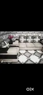 Good condition 5seater sofa set,very less use and no damage,.