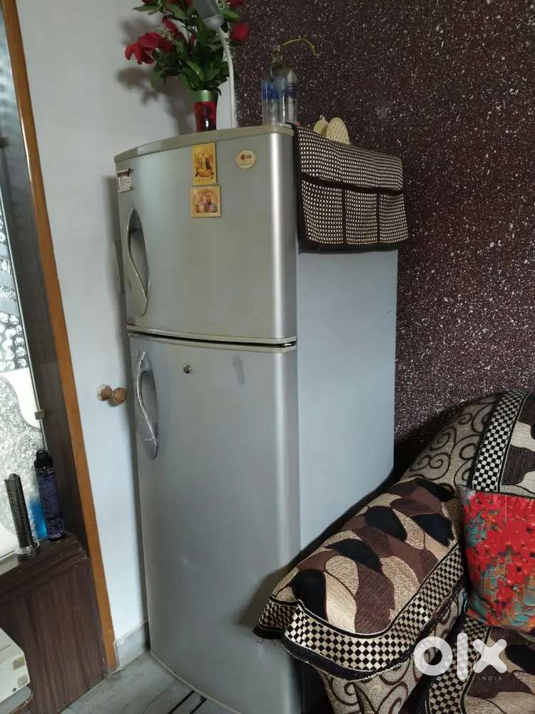 Double door LG refrigerator 350 litre available for Sale