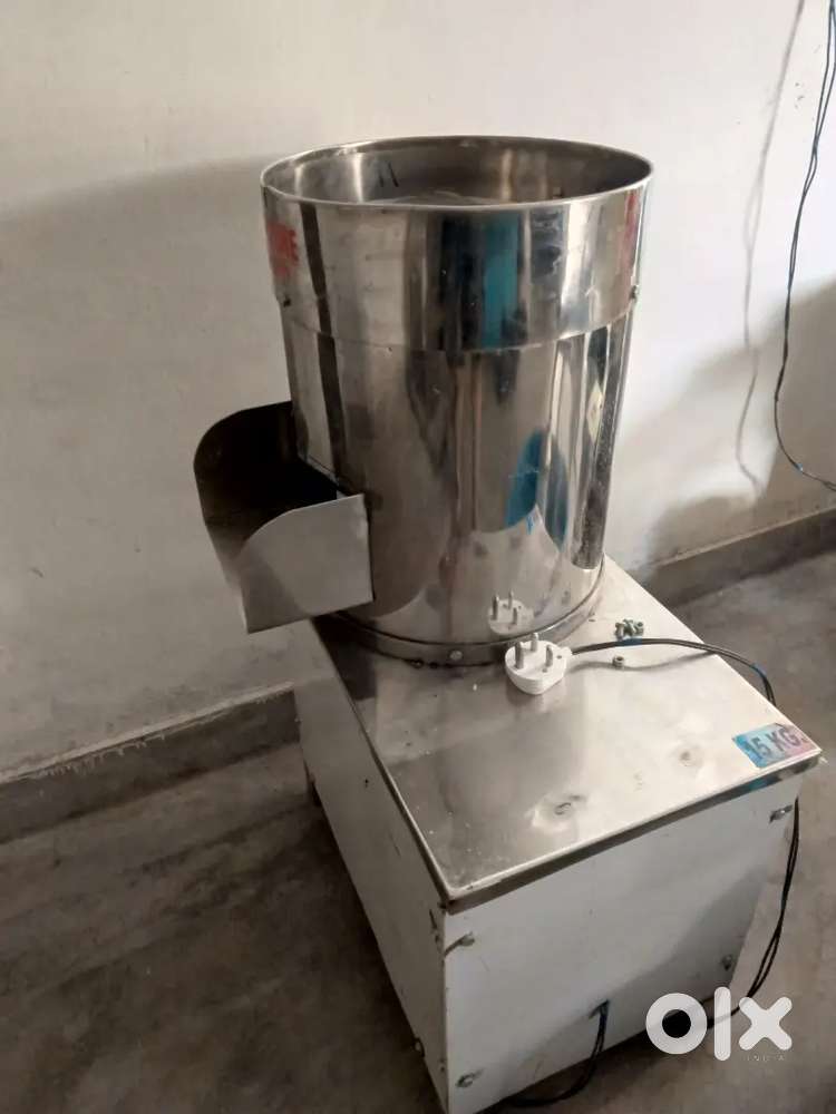 Commercial potato peeler machine