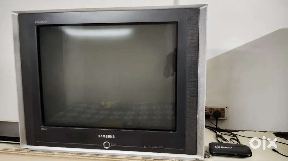 24 inch Samsung CRT TV