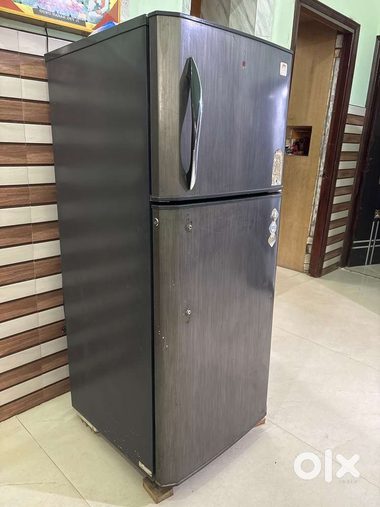 Godrej 2 door fridge
