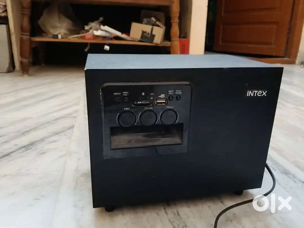 Intex speakers and Airtel rooter