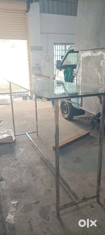 Counter table