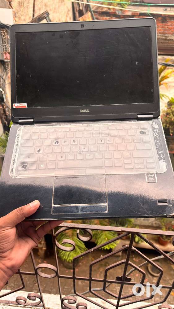 DELL i7 Generation Laptop hai