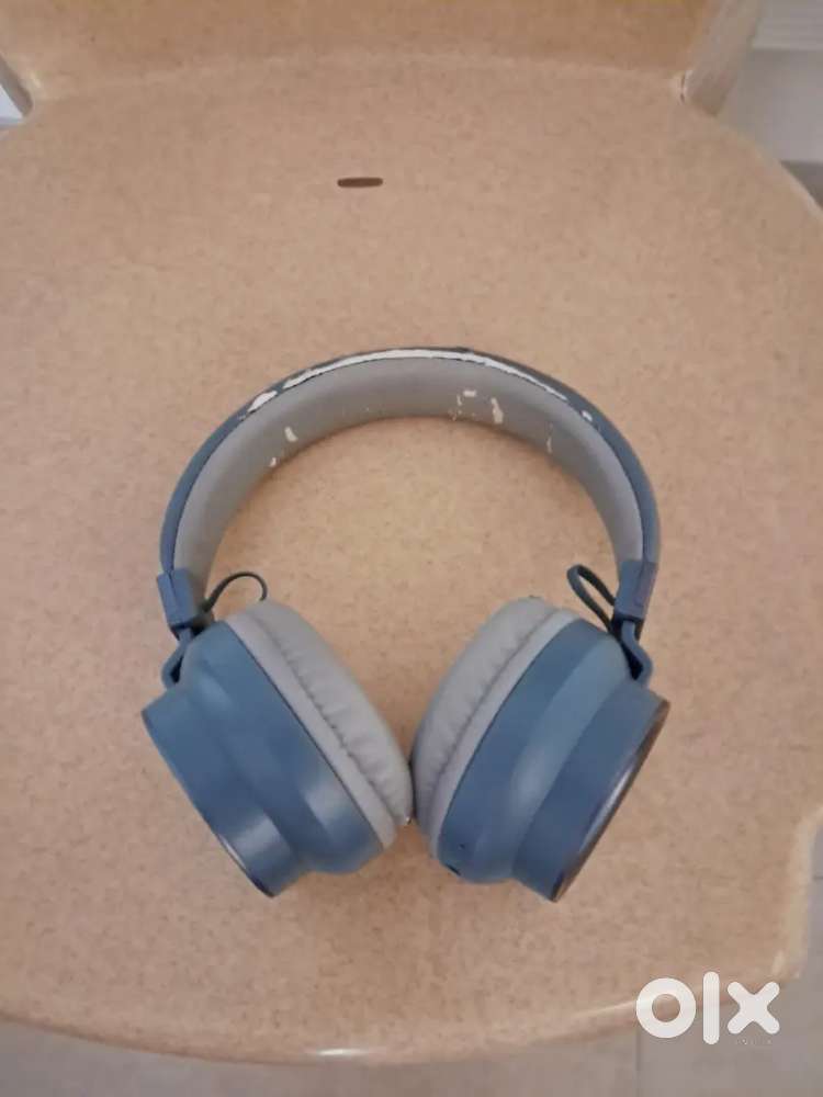 Zebronics Zeb Bang Bluetooth headphones