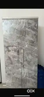 Double door cupboard/wardrobe