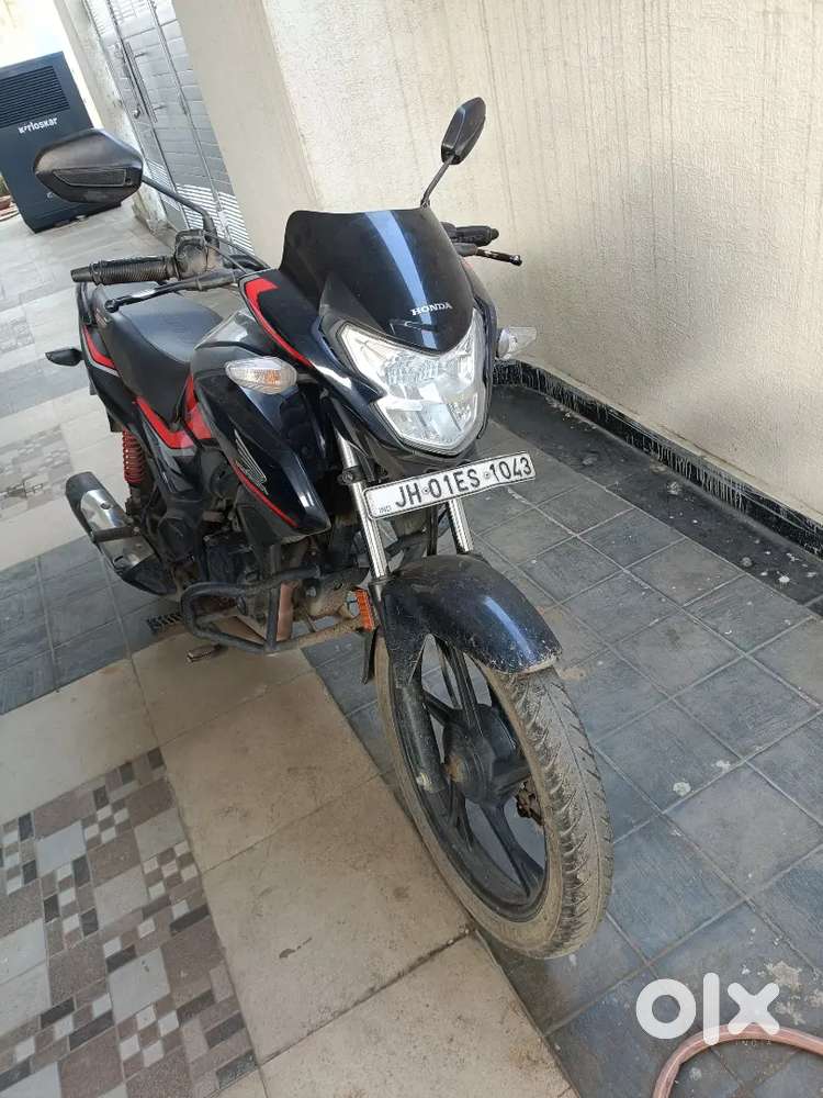 Paise ki jarurat hai isliye bech rha hu.lene wale call kre .