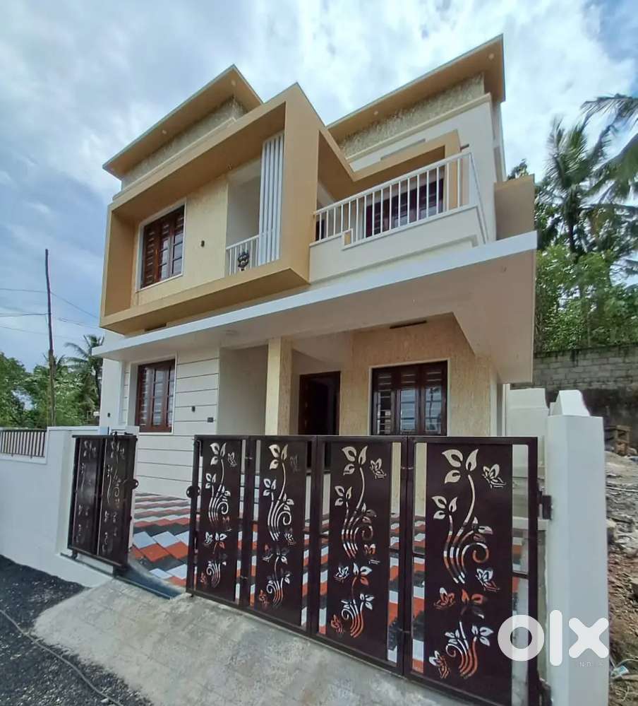 MANNANTHALA maruthoor New house