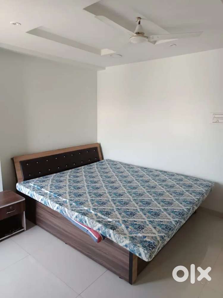 Semi furnished 1Bhk flat available for rent