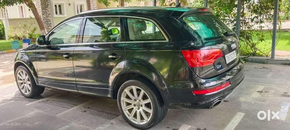 Audi Q7 2015 Diesel excellent condition