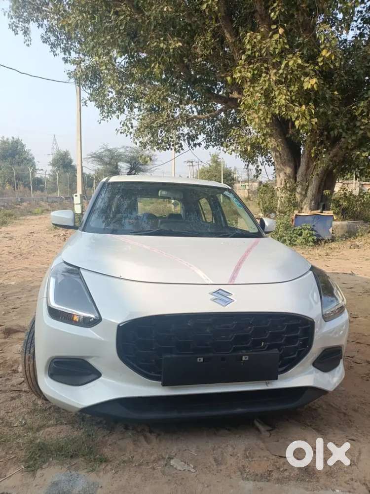 Maruti Suzuki Brezza 2025 CNG & Hybrids 200 Km Driven