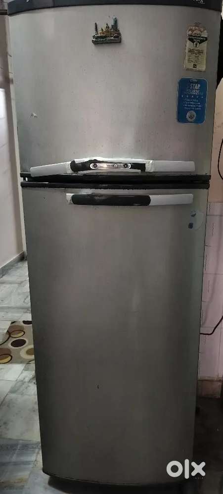 A whirlpool iceberg fridge